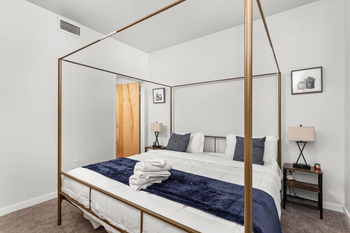 Modern Downtown Apartment 2Br 2Ba By Cozysuites Indianapolis Kültér fotó
